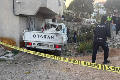 Denizli’de kamyonet evin bahçesine uçtu; 1 ölü 3 yaralı