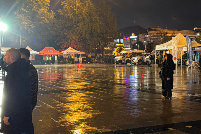 Düzceliler 26 yıl önceki depremde hayatını kaybedenleri andı