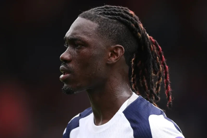 Galatasaray'dan 3 yıllık sözleşme: Yıldız orta saha ile görüşmeler başladı!