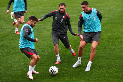 A Milli Futbol Takımı Bursa'daki maça hazırlanıyor!