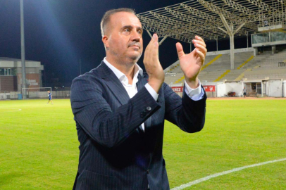 Bursaspor’un rakibinde ayrılık!