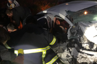 Kırklareli'de iki otomobil kafa kafaya çarpıştı: 7 yaralı