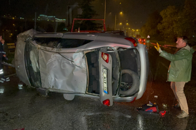 Samsun'da hurdaya dönen araçtan yara almadan çıktılar