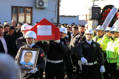 Manisa'da kazada şehit olan polis son yolculuğuna uğurlandı