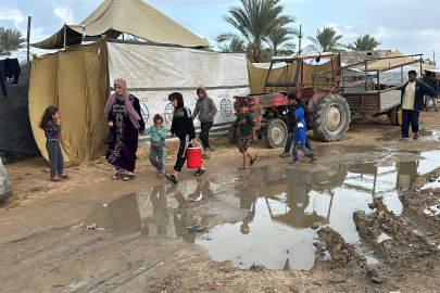 Şiddetli yağış Gazze'deki insani krizi daha da derinleştiriyor