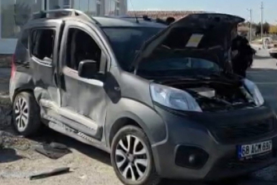 Aksaray'da hafif ticari araç ile otomobil çarpıştı: 7 yaralı
