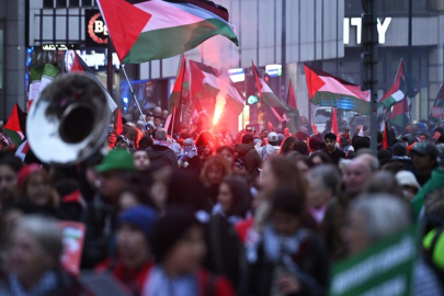 Belçika'da binlerce kişi Gazze'ye destek gösterisi düzenledi