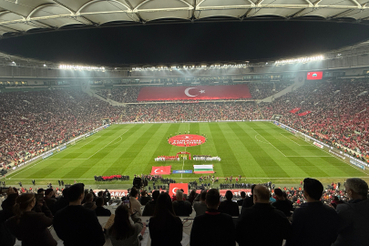 Bursa tarihi maça tanıklık etti! 50 bin taraftar…