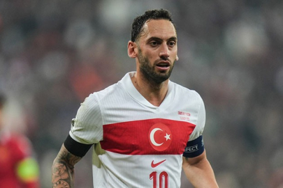 Hakan Çalhanoğlu Milli Takım kadrosundan çıkarıldı! Yerine 2 isim dahil edildi...