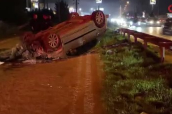 Bursa’da otomobil takla attı: 2 yaralı