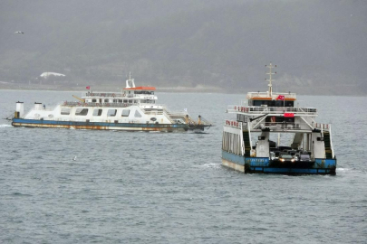 Fırtına deniz ulaşımını vurdu