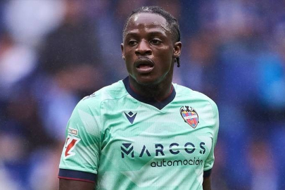 Arsenal ve Barcelona Kamerunlu golcüyü istiyor