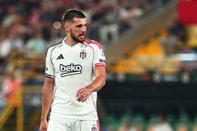 Beşiktaş'ta yıldız ismin bileti kesildi: Sergen Yalçın'dan Rafa Silva sonrası kritik veda!