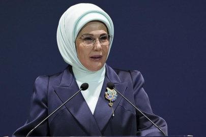 Emine Erdoğan: Aile kurumunun temellerinin zayıfladığı bir toplum geleceğe güvenle bakamaz