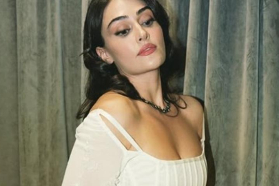 Esra Bilgiç Faruk Sabancı ile aşka geldi! Fas tatilinden peş peşe paylaştı...