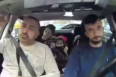 Hastaneye götürülen Böcek ailesinin taksideki görüntüleri araç içi kamerasına yansıdı