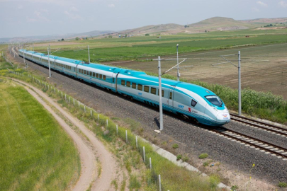 Tren biletlerinde öğretmenlere yüzde 50 indirim