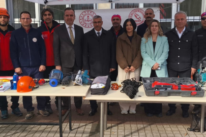 Bursa'da Tophane MTAL’de Afet Farkındalık Günü  tatbikatı başarıyla tamamlandı