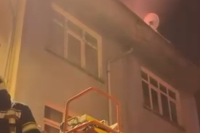 Elazığ'da 4 katlı apartmanda yangın paniği