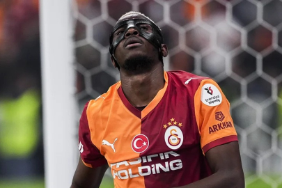 Victor Osimhen, Fenerbahçe derbisine yetişecek mi?