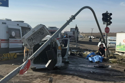 Diyarbakır'daki feci kazada ölenlerin sayısı 4'e yükseldi