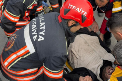 Malatya’da kamyonet ile kamyon çarpıştı: 1 yaralı