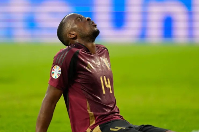 Mourinho'ya dünyasını başına yıkan haber verildi!