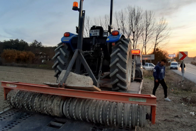 Bolu’da tarım aletinin altında kalan çiftçi ağır yaralandı
