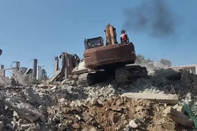 Gazze'de enkaz altındaki cenazelerin çıkarılmasına yönelik çalışmalar başladı