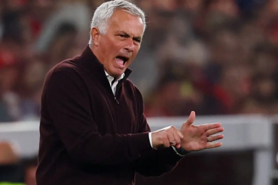 Jose Mourinho oyuncularına patladı! 'İhanet' sözleri olay oldu