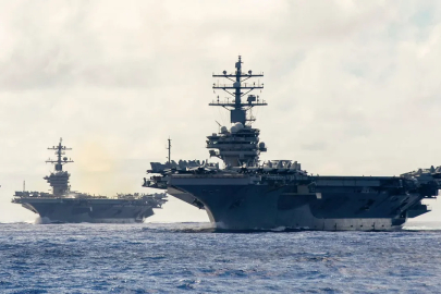 ABD'nin askeri yığınak yaptığı Venezuela'ya uçuşlar durduruldu! Savaş hazırlığı tedirginliği