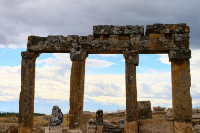 Blaundos'un 2 bin yıllık stadyumu gün yüzüne çıkarılıyor