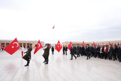 81 ilden gelen öğretmenler Anıtkabir'i ziyaret etti