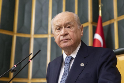 Bahçeli: Öğretmenlerimiz hiç sönmeyecek medeniyet ışığımızdır