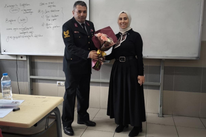 Bursa'da şehit kızı öğretmen unutulmadı