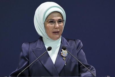 Emine Erdoğan'dan Öğretmenler Günü mesajı