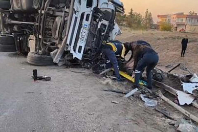 Mardin'de kahreden kaza: İlk kazaya yardıma giderken araç çarptı