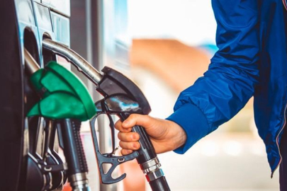 Araç sahipleri dikkat: Akaryakıta beklenen indirim geldi! İşte Bursa'da güncel fiyatlar...