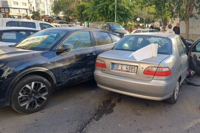 Aydın'da freni tutmayan otomobil park halindeki araçlara çarptı: 1 yaralı