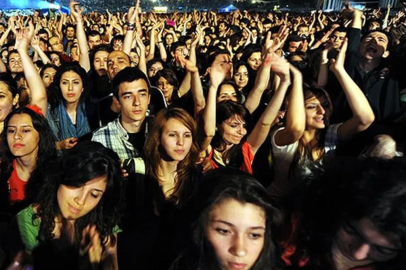 Ergenliğin yeni bitiş yaşı açıklandı! Beynin gizli takviminde hayrete düşüren 4 dönüm noktası