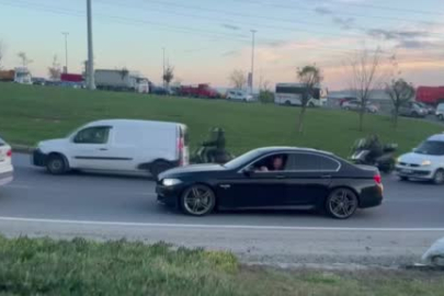 İstanbul Avcılar’da tırın çarptığı köprü kapatıldı, trafik nedeniyle tartışmalar yaşandı