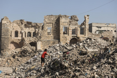 Katil İsrail ordusunun Gazze'ye bıraktığı mühimmatların patlaması sonucu 2 kişi öldü