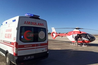 Bahçesaray'da kalp krizi geçiren hasta, helikopter ambulansla Van'a sevk edildi