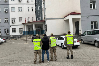 Bursa'da aranan hırsız Muş'ta yakalandı!