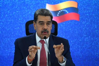 Maduro: Venezuela'yı ele geçiremeyecekler