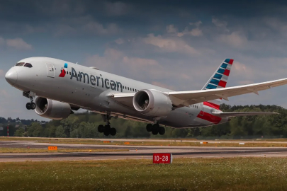 Uçakta 'keskin gaz kokusu' alarmı: 5 kişi hastaneye kaldırıldı