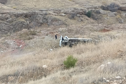 Elazığ'da kamyon devrildi: 1 yaralı