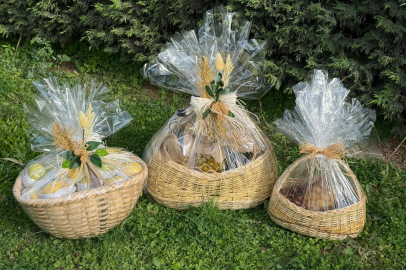 Papa 14. Leo’ya Bursa’dan coğrafi işaretli hediyeler verildi