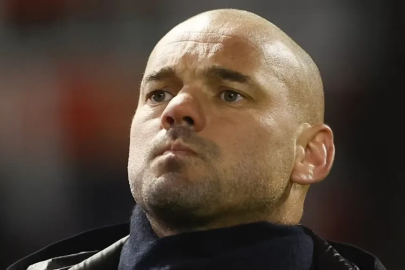 Wesley Sneijder'den sert çıkış: Aklı pek yerinde değil