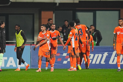 Başakşehir, Kasımpaşa deplasmanında 3 golle güldü